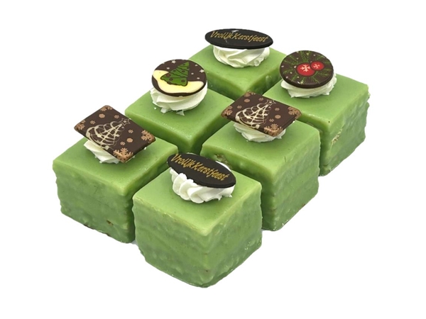 Kerst petit fours klassiek per 6